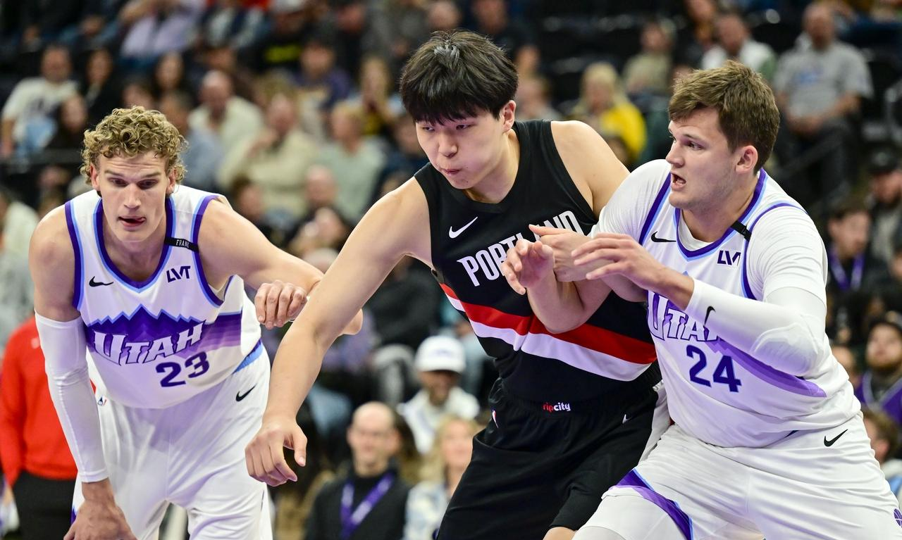 这也行？明尼苏达森林狼围绕NBA季后赛手感冰凉阿贾克斯刷新队史纪录备战欧超杯，今晚洛杉矶快船备战足总杯的简单介绍