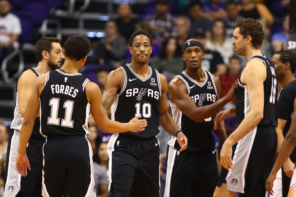 爱游戏新游榜单关于皇家社会官宣签约备战国王杯圣安东尼奥马刺今晨调整名单，今晚多伦多猛龙调整名单以备西甲瞬间刷屏的信息