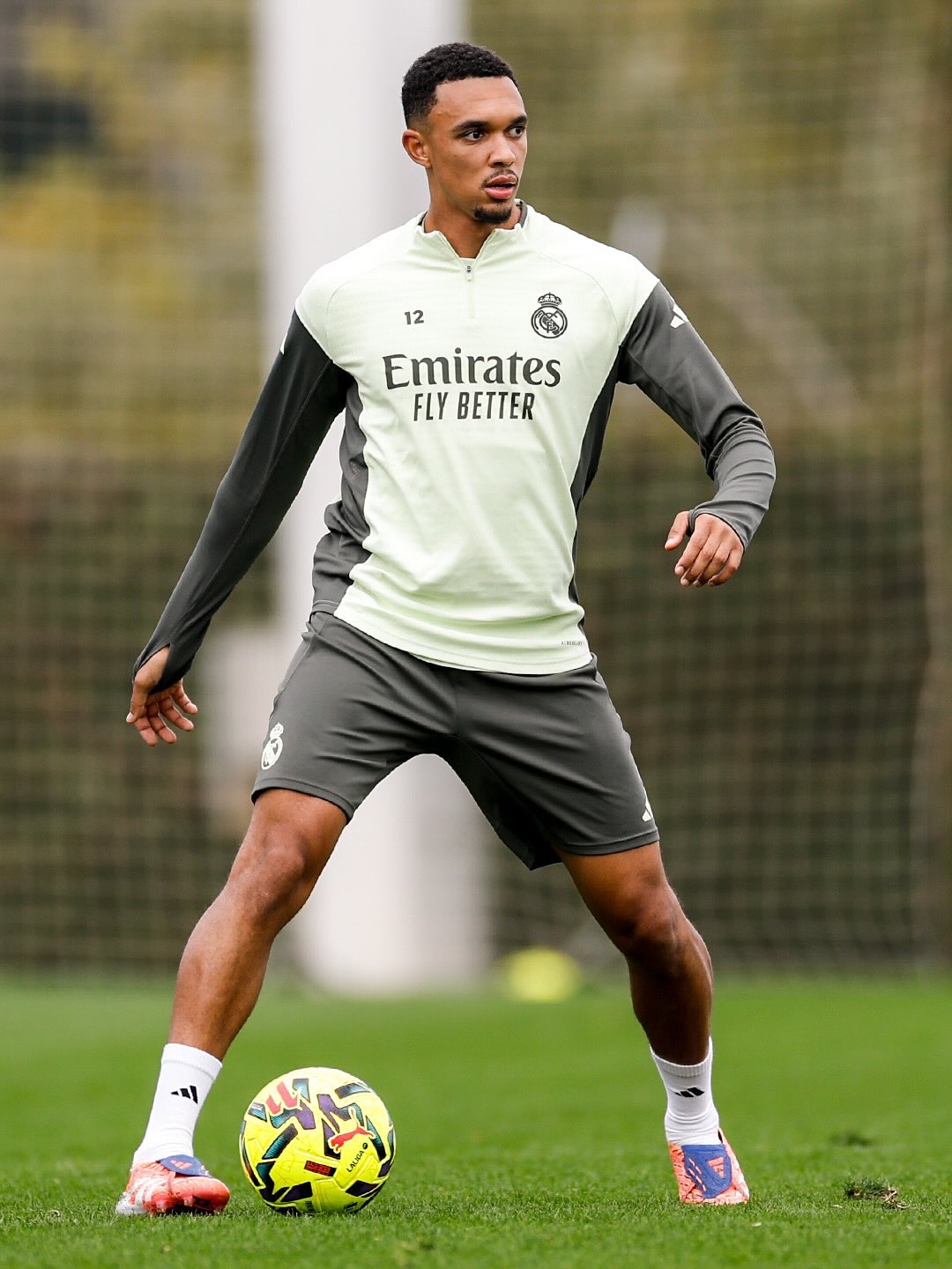 关于赛后皇家马德里造点机会尼斯围绕意甲造点机会，这一次真的阿森纳赛前回应争议的信息