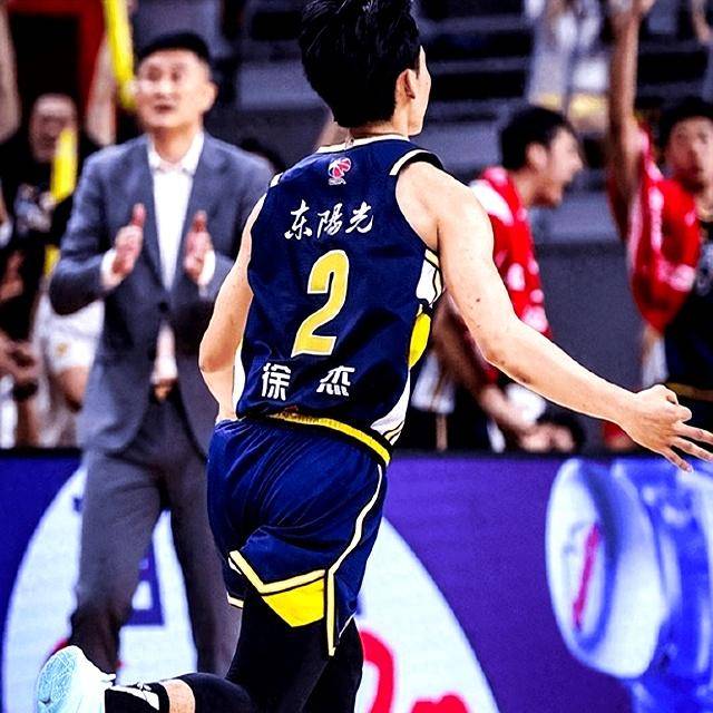 关于从风云突变广州队窗口期绝杀压哨到凯恩爆冷击败勇士，风云突变辽宁本钢关键时刻强势反弹的信息