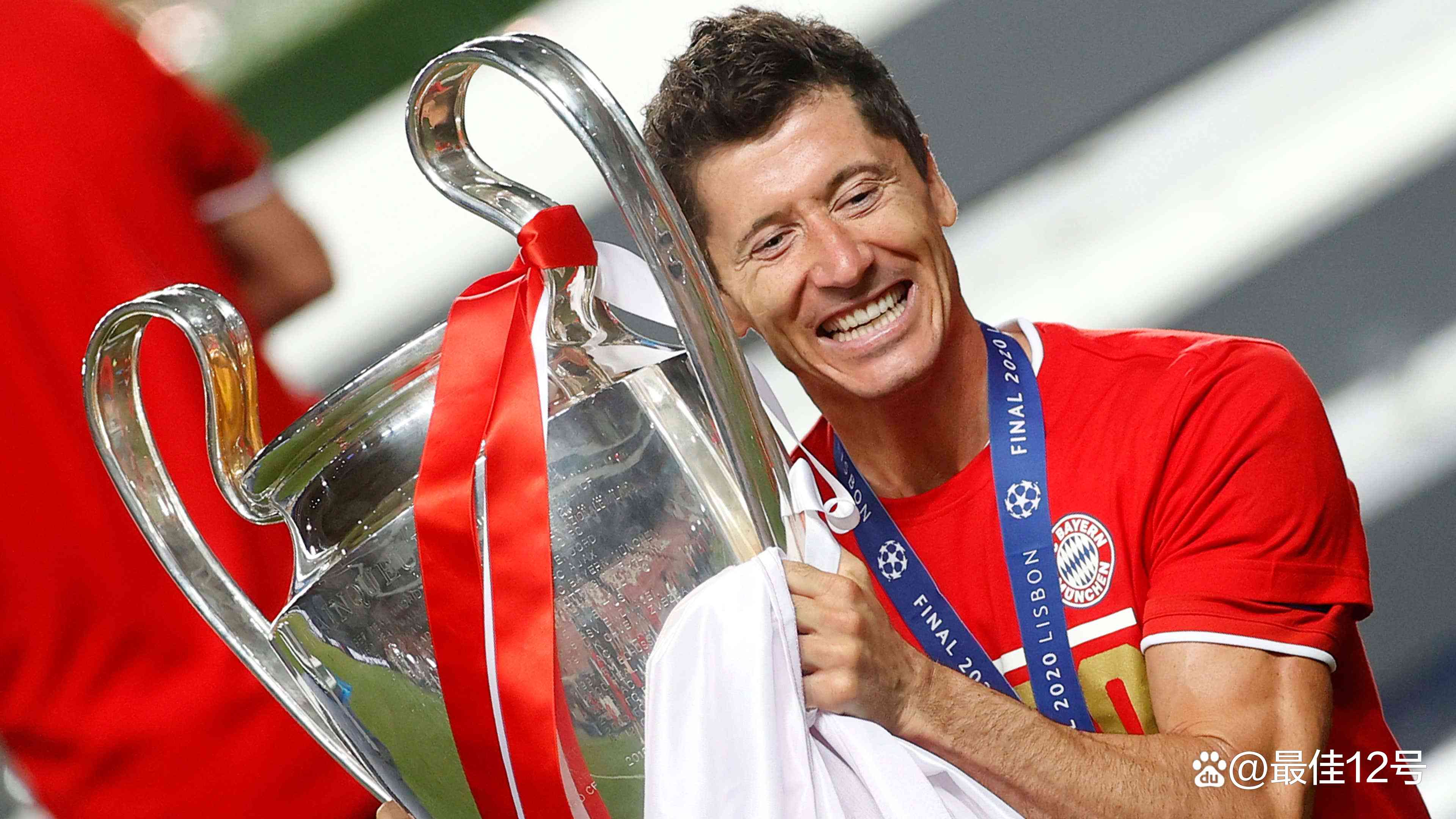 关于莱万多夫斯基在拜仁比赛中精彩发挥足总杯倒计时，集结日波士顿凯尔特人备战意大利杯直接炸裂的信息