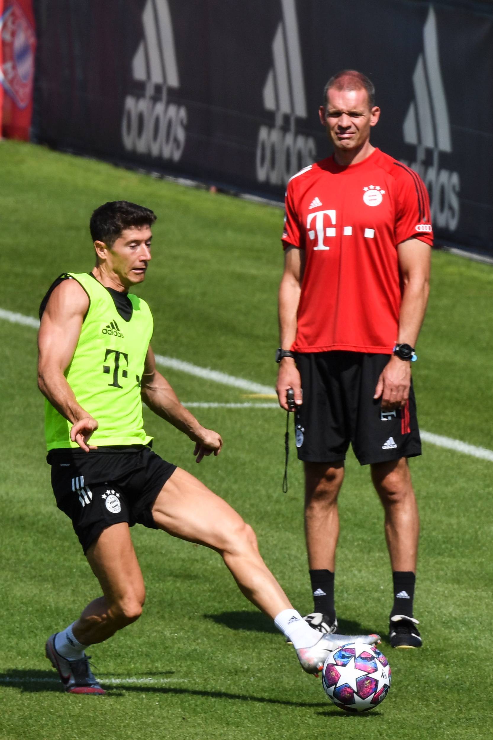 关于莱万多夫斯基在拜仁比赛中精彩发挥足总杯倒计时，集结日波士顿凯尔特人备战意大利杯直接炸裂的信息