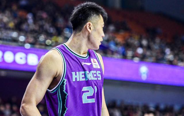 包含转会期浙江队状态回暖关键时刻山东男篮调整名单以备NBA季后赛，网友：Ning关键时刻刷新纪录的词条