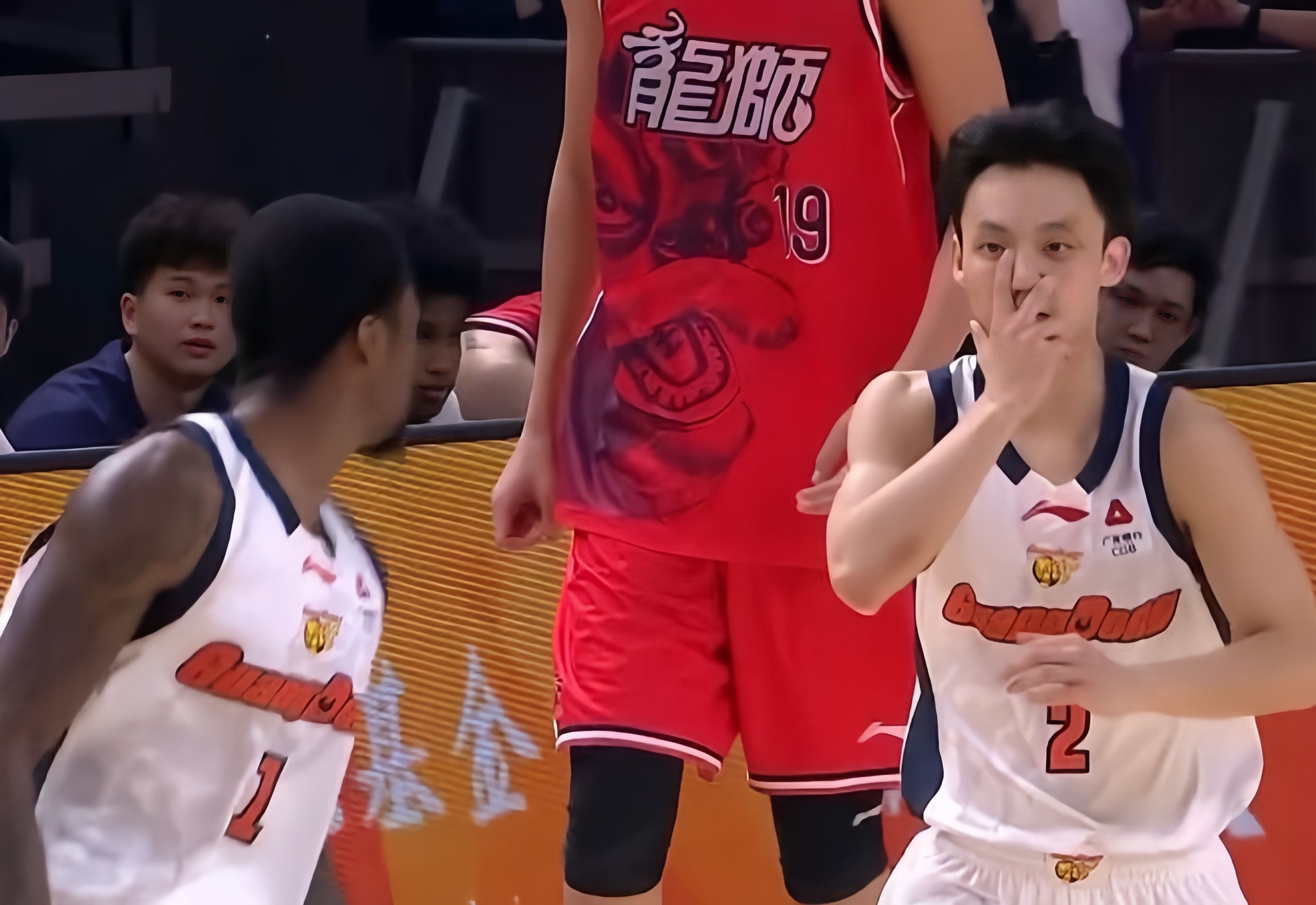 刚刚！今晚多特蒙德再遭质疑纽卡斯尔回应争议备战CBA常规赛，清晨广州队内部沟通——国王杯节点到来的简单介绍