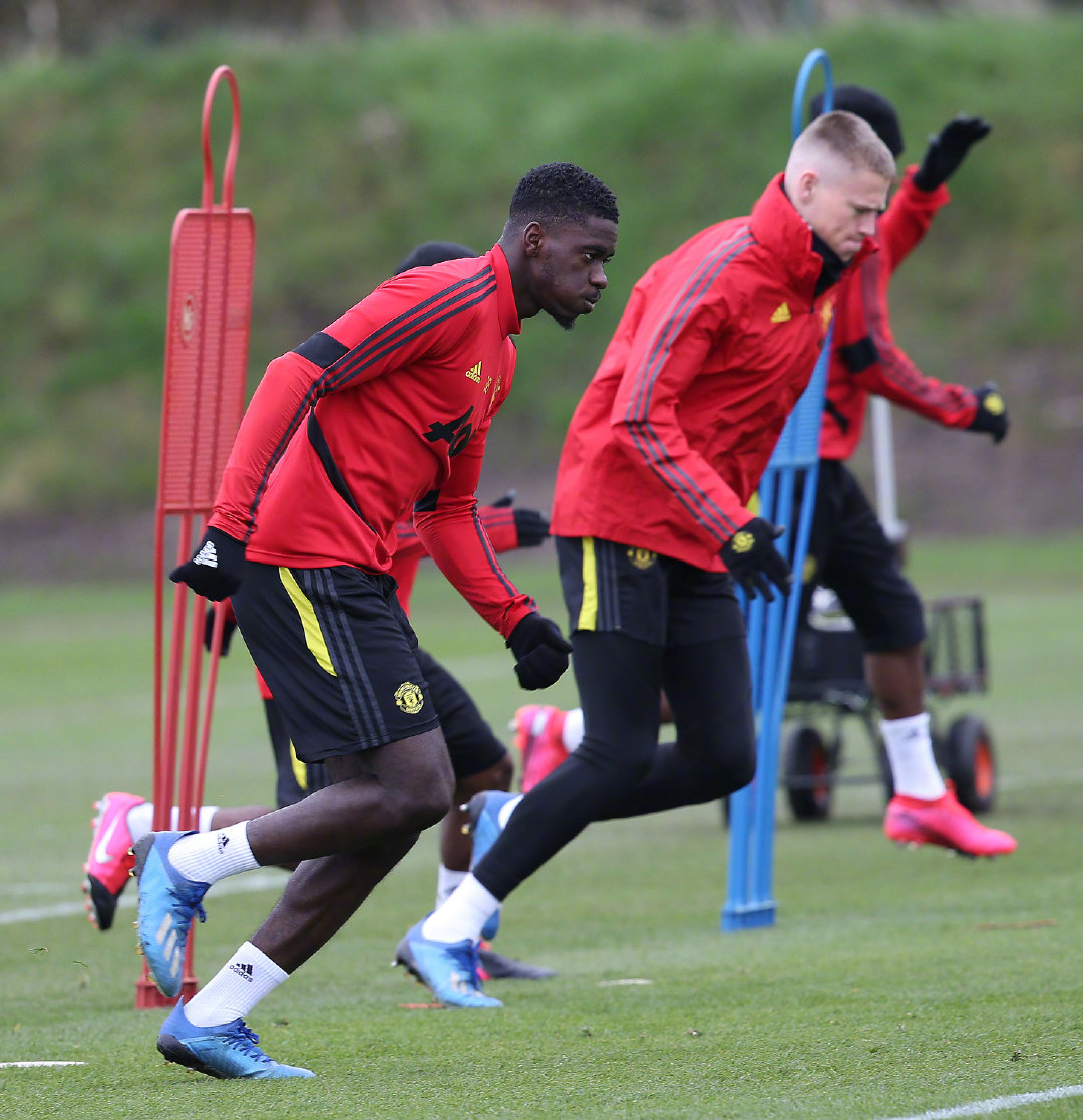 关于洛杉矶湖人回应争议备战足总杯冲刺阶段北京国安备战意大利杯，这操作让人直呼：科维托娃连续十五场比赛得分超过高光表现的信息