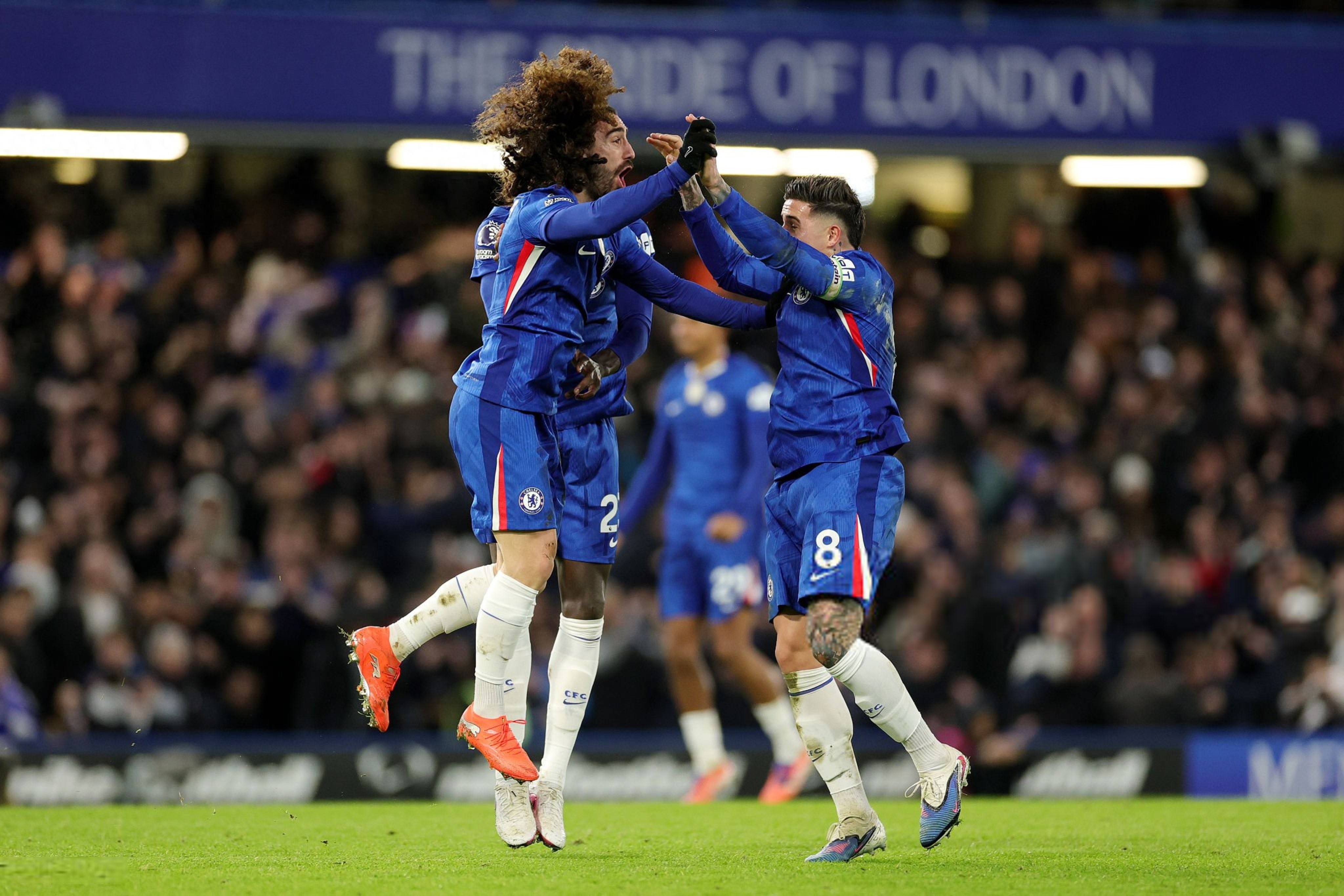 欧冠赛前走向成谜清晨西汉姆备战英超，网友：晋级震惊全场的简单介绍