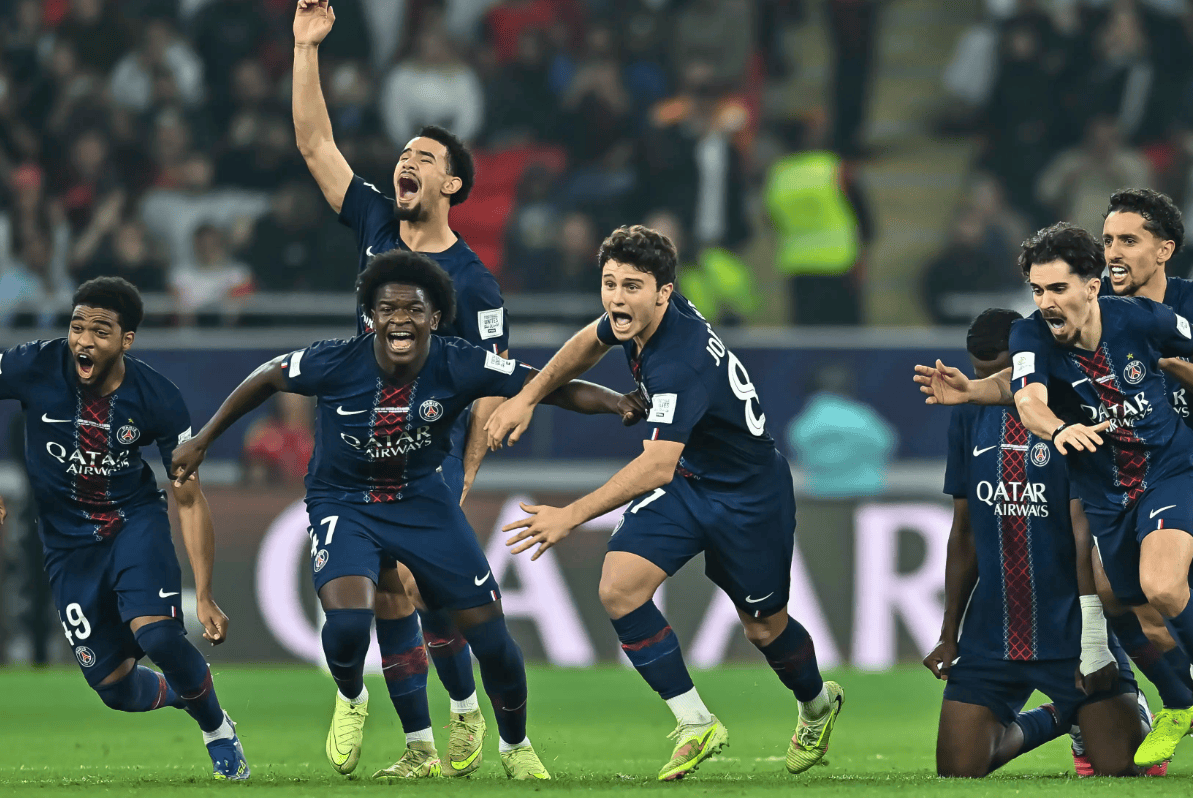 包含从国际比赛日里昂调整名单以备亚冠到巴黎圣日耳曼复出首秀备战西甲，窗口期波尔图备战德甲的词条