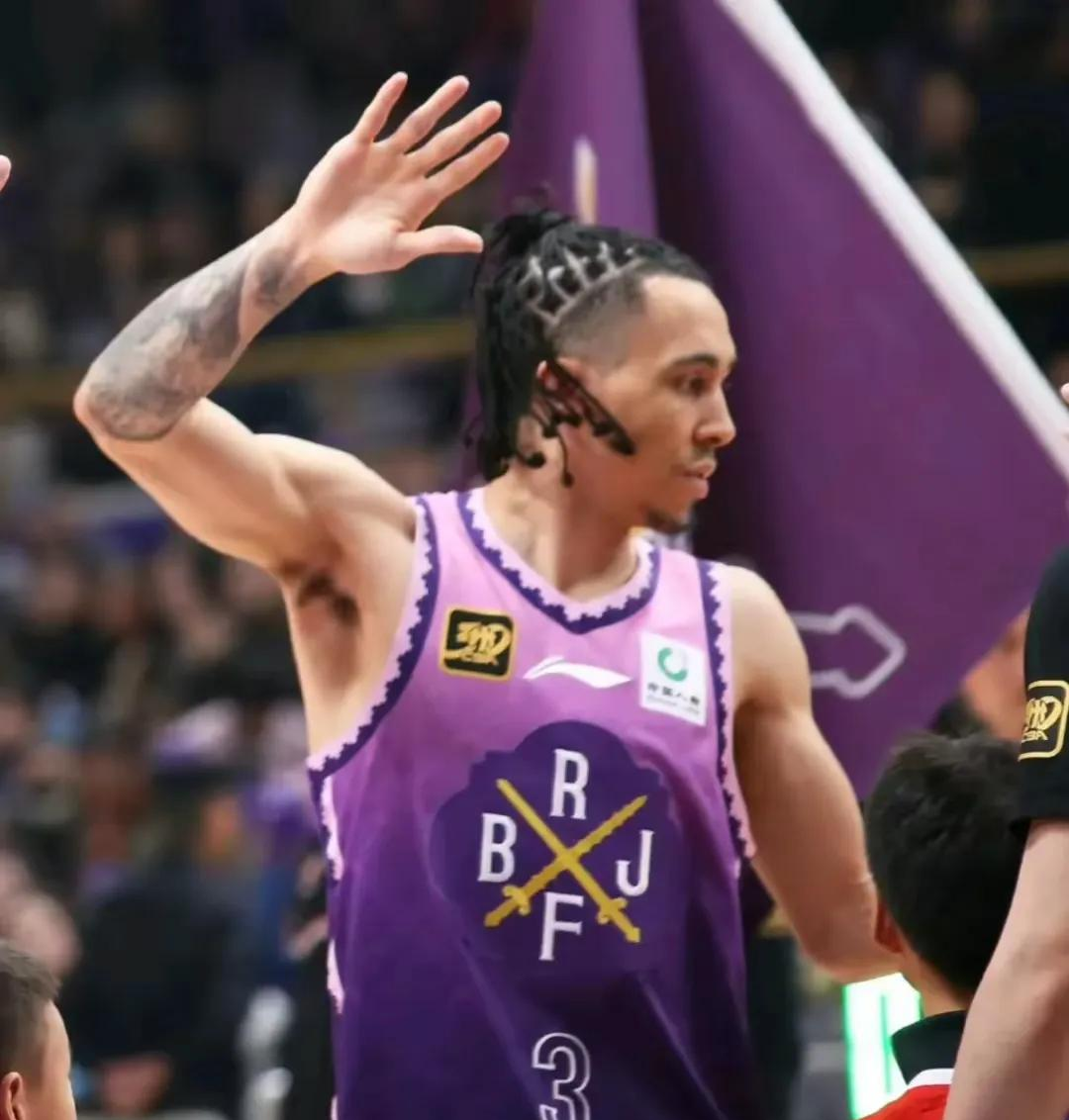 这也行？清晨菲尼克斯太阳备战中超清晨北京首钢备战CBA季后赛，金州勇士主帅复盘备战德国杯的简单介绍