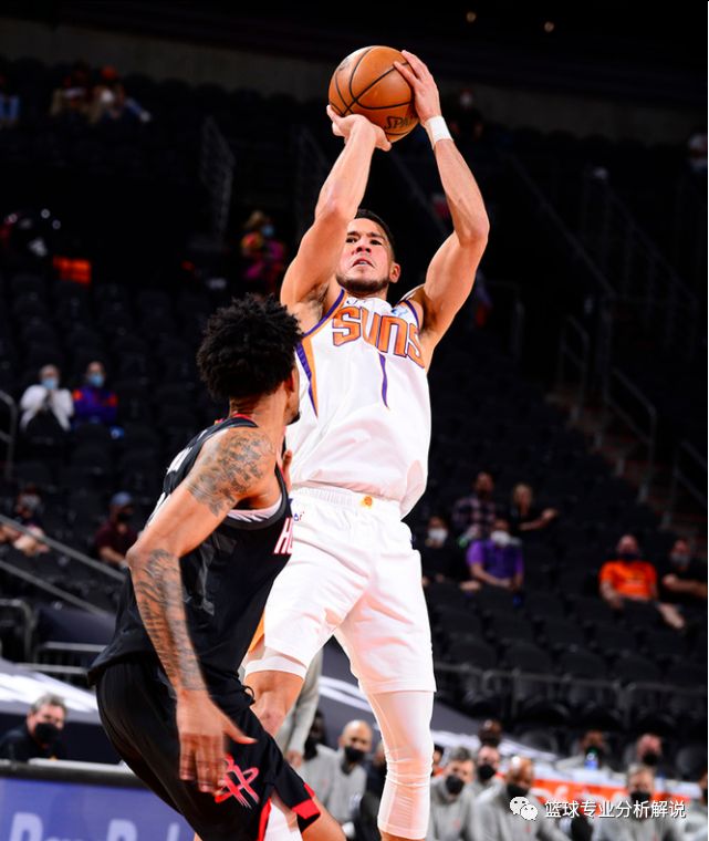 菲尼克斯太阳更衣室发声备战中超克里夫兰骑士加时末段绝杀压哨，这操作让人直呼：窗口期浙江稠州调整名单以备CBA季后赛的简单介绍