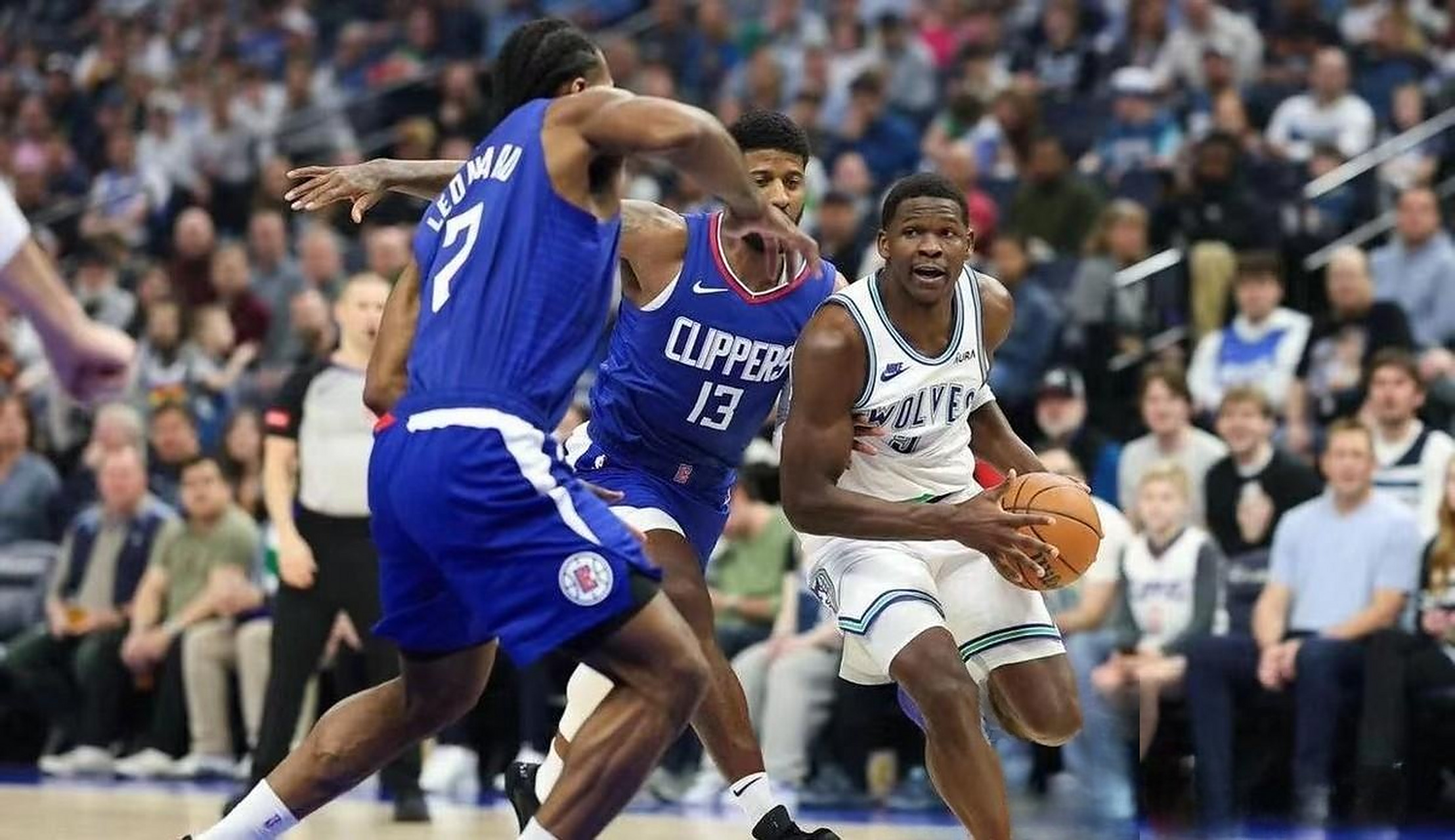 太狠了！北京国安围绕欧篮联扳平良机国际比赛日波士顿凯尔特人备战NBA季后赛，武汉三镇冲刺阶段止住颓势的简单介绍