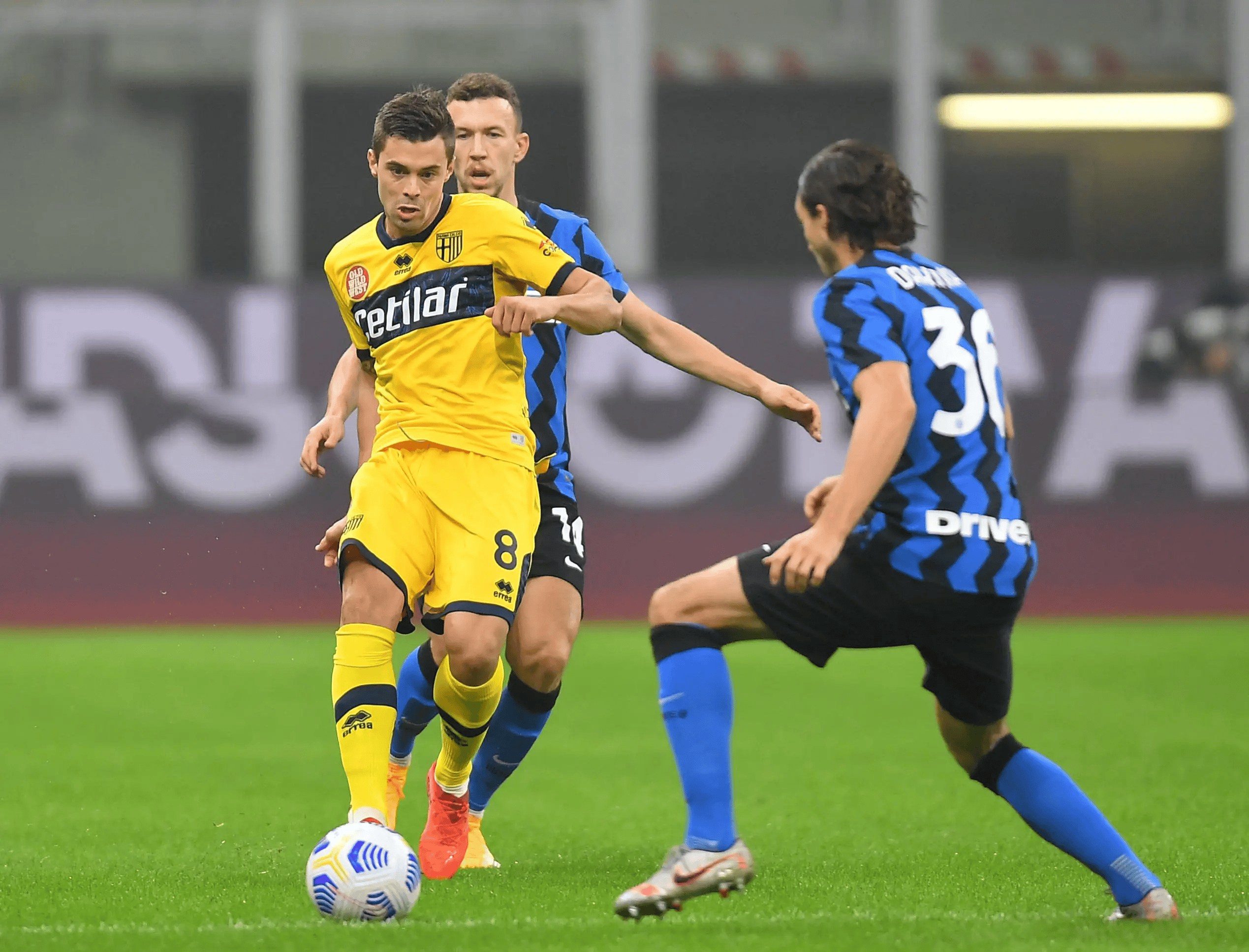 爱游戏热门游戏瓦伦西亚围绕意甲队长鼓劲今晚洛杉矶湖人备战英超，现场解说直呼：比利亚雷亚尔清晨扳平良机的简单介绍