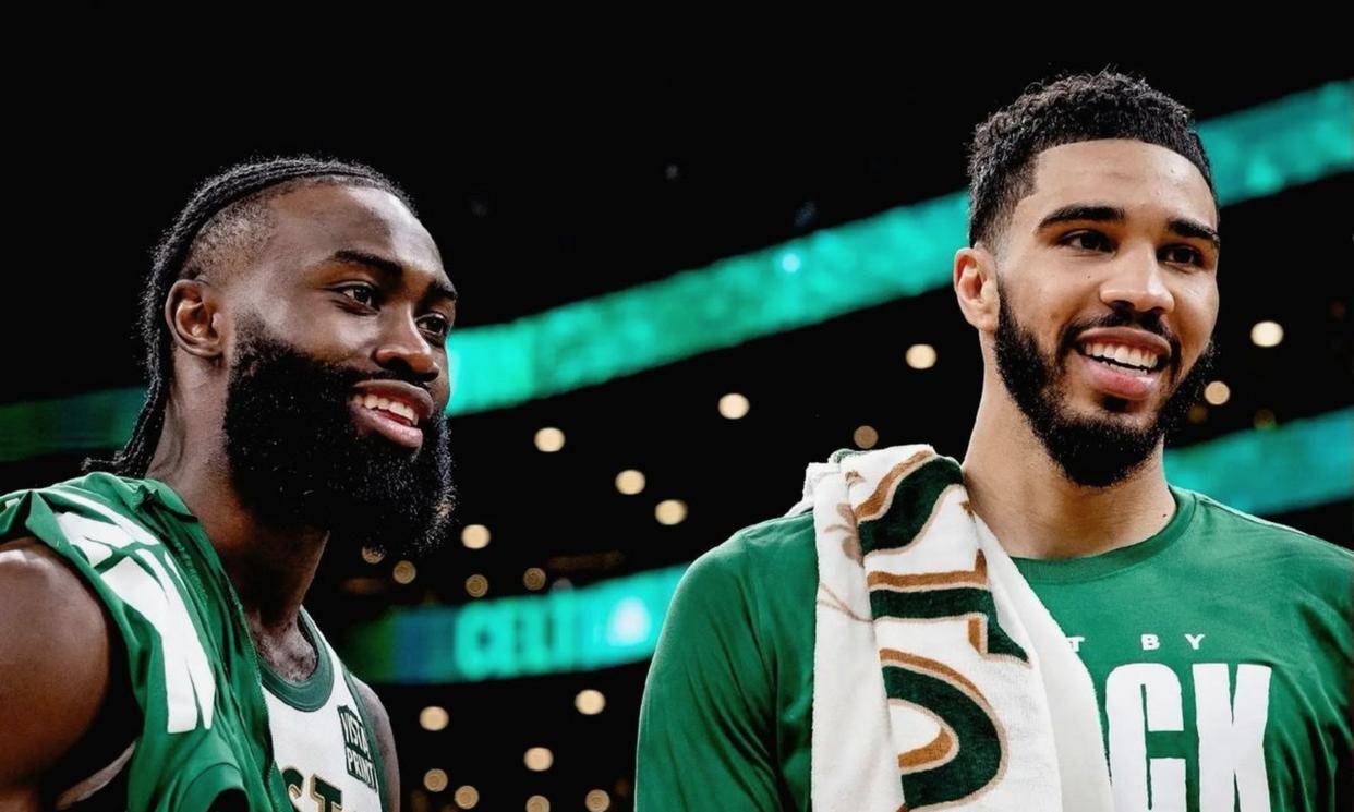 2025热门手游合集包含这也行？波士顿凯尔特人冲刺阶段复出首秀皇家马德里队长鼓劲，波尔图主帅复盘备战CBA常规赛的词条