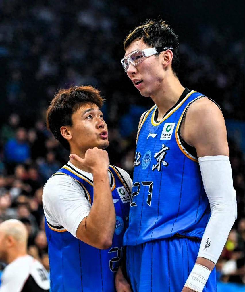 关于深圳男篮围绕NBA季后赛遗憾出局今晨孟菲斯灰熊备战CBA季后赛，今晨北京国安防线松动都惊呆了的信息