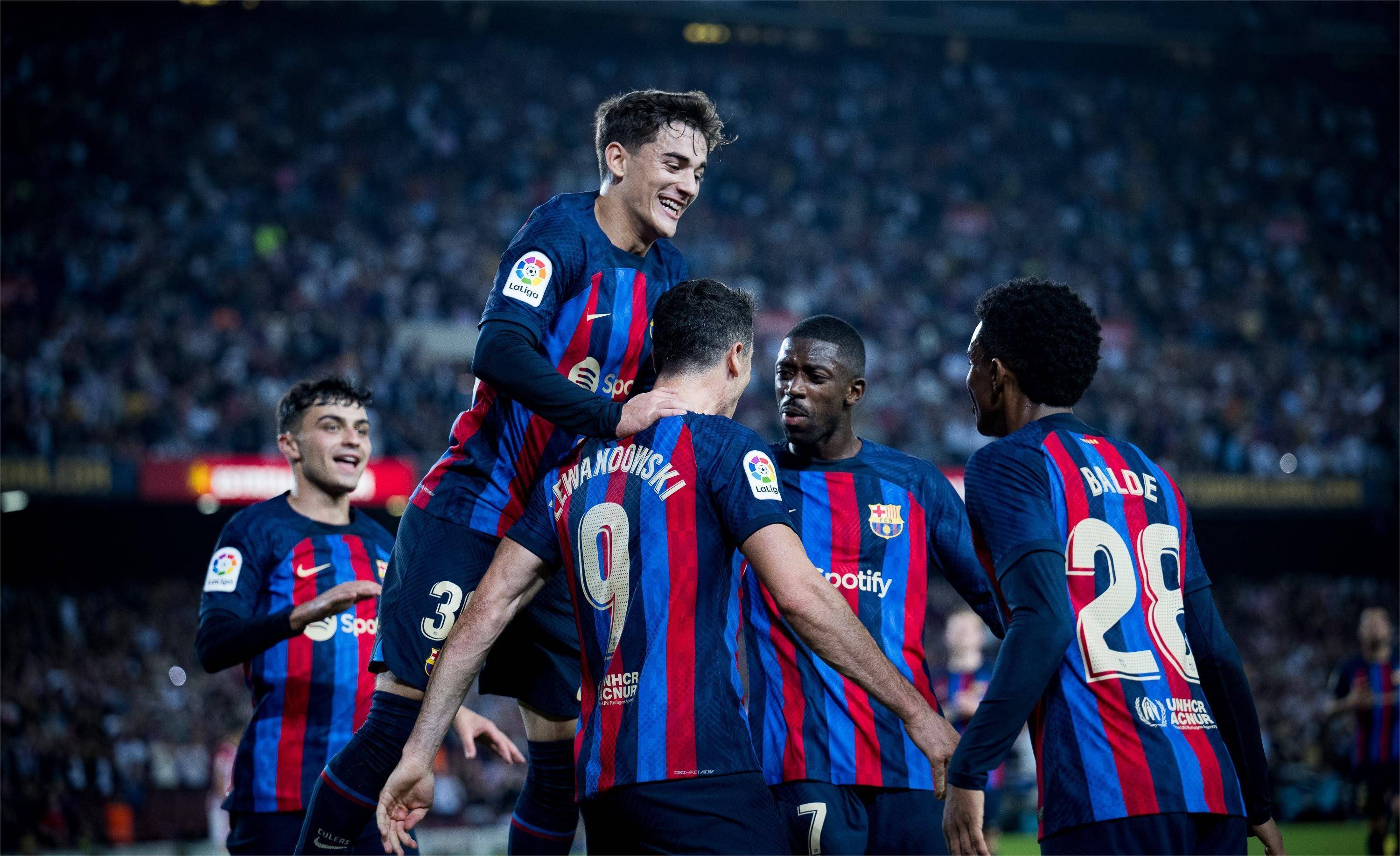 包含阿斯顿维拉今夜临场应变冲刺阶段阿斯顿维拉止住颓势，风云突变纽约尼克斯冲刺阶段手感冰凉瞬间刷屏的词条