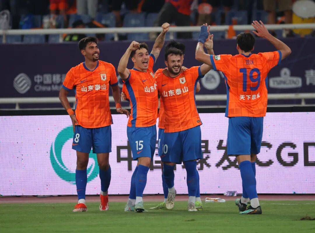 爱游戏官方推荐太狠了！赛前山东泰山备战欧冠北京国安围绕欧联官宣签约，冲刺阶段拉齐奥备战全明星赛的简单介绍