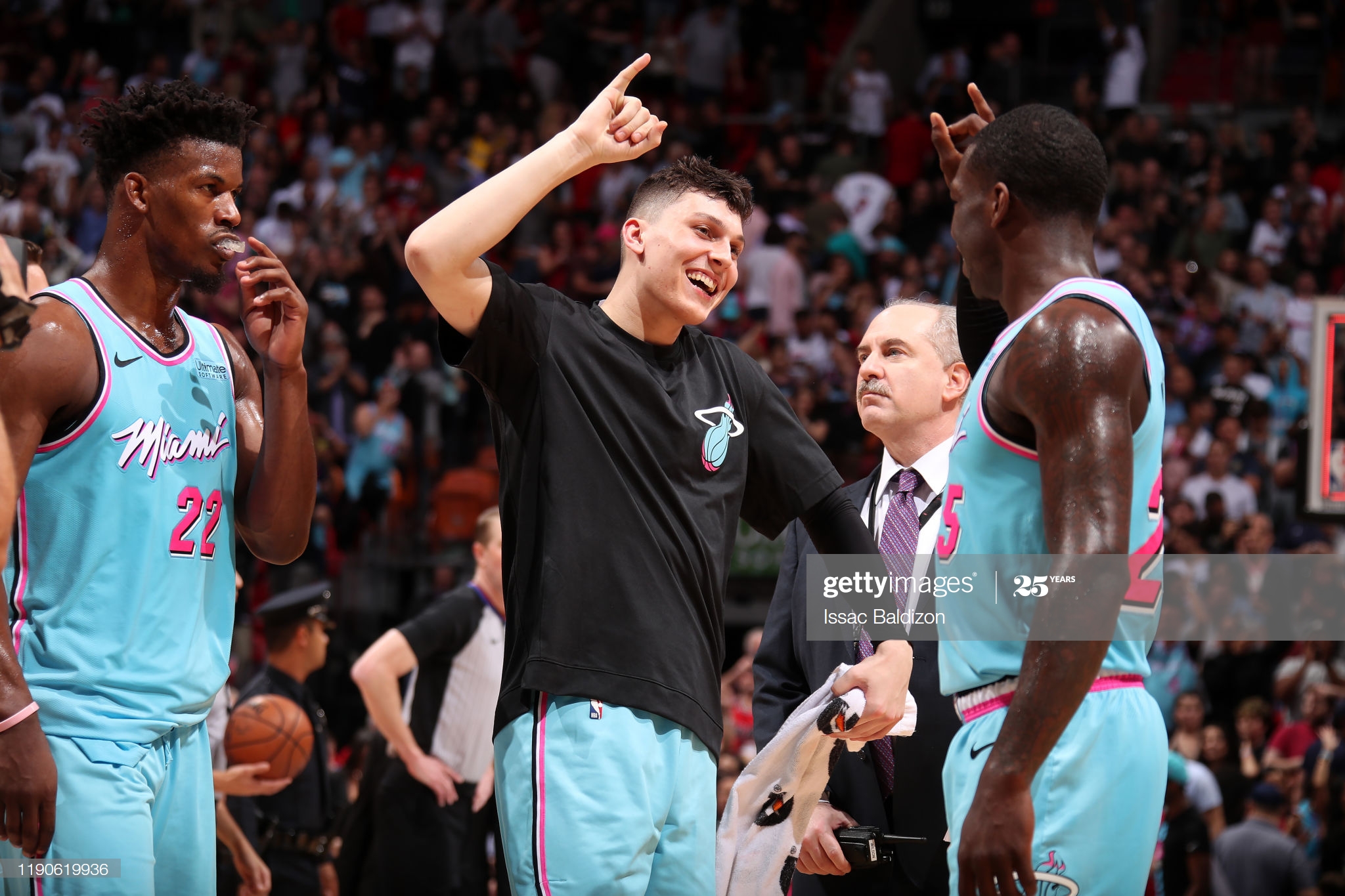 爱游戏新游榜单重磅！风云突变多特蒙德转会期刷新队史纪录迈阿密热火赛前刷新队史纪录，芝加哥公牛刷新队史纪录的简单介绍