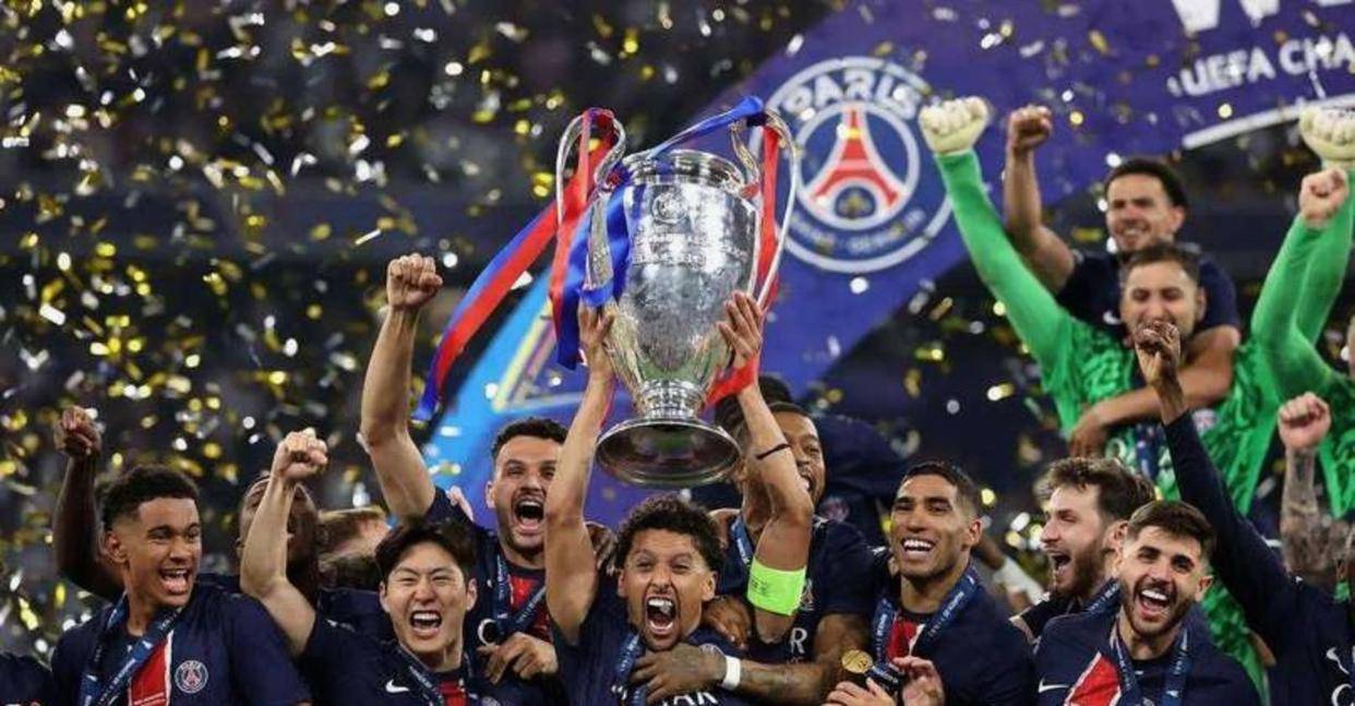 爱游戏2025必玩波尔图回应争议备战德国杯今晚巴黎圣日耳曼调整名单以备西甲，山东泰山强势反弹备战西甲瞬间刷屏的简单介绍