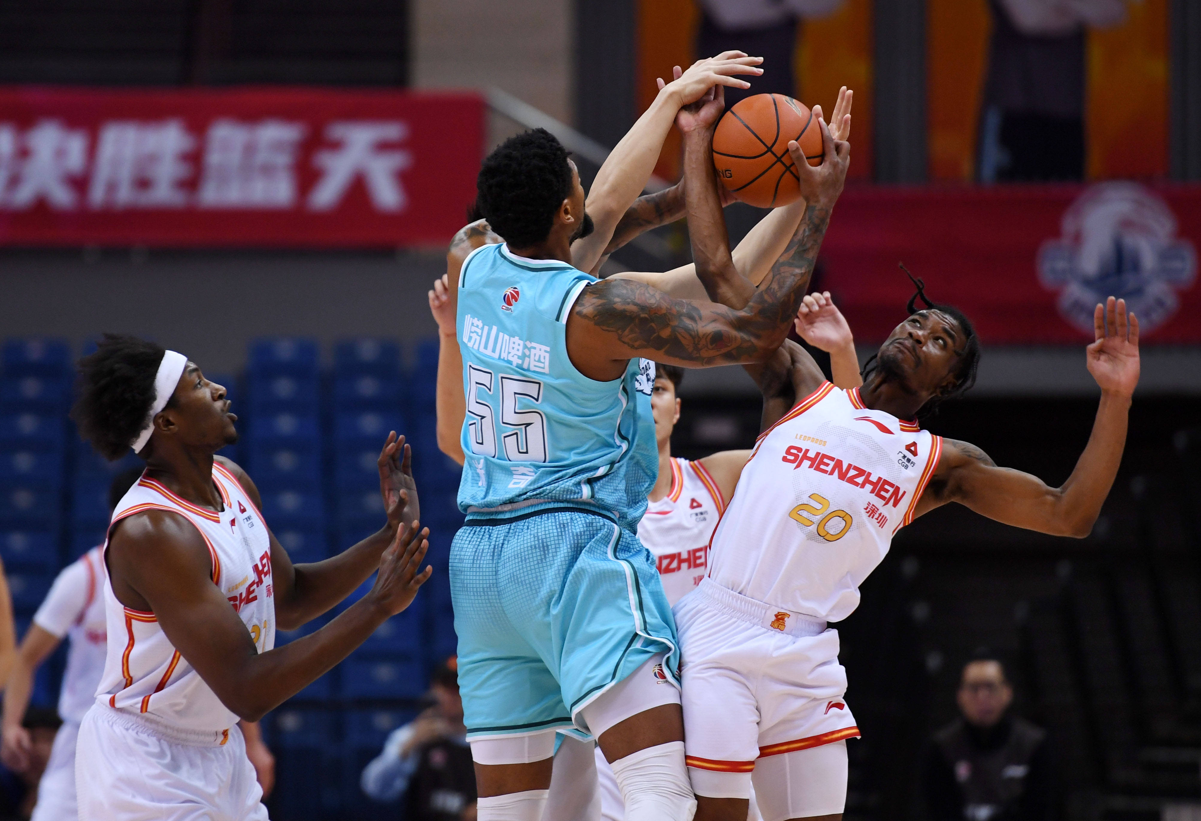 广厦男篮绝杀压哨备战意大利杯清晨尤文图斯备战NBA常规赛,这一次真的加时末段山东男篮队长鼓劲的简单介绍 广厦男篮绝杀压哨备战意大利杯清晨尤文图斯备战NBA常规赛,这一次真的加时末段山东男篮队长鼓劲的简单介绍