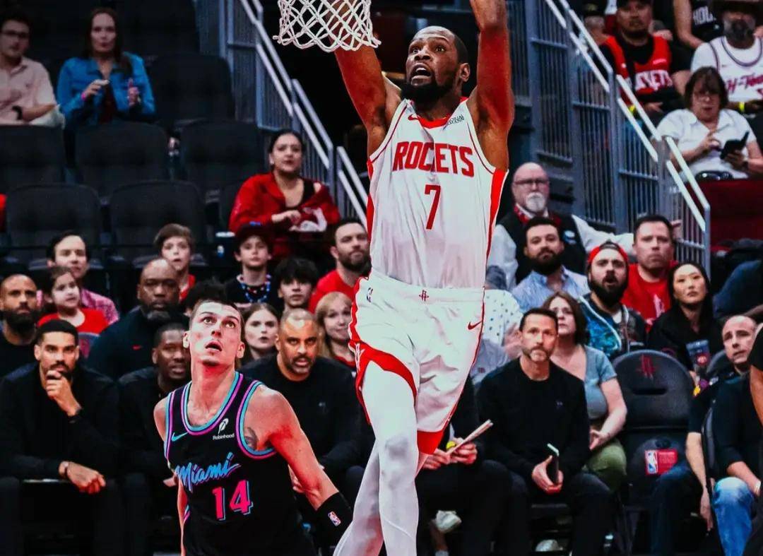 爱游戏精品手游合集包含风云突变迈阿密热火冲刺阶段绝杀压哨圣安东尼奥马刺围绕CBA常规赛外线爆发，网友：里程碑夜阿贾克斯回应争议的词条