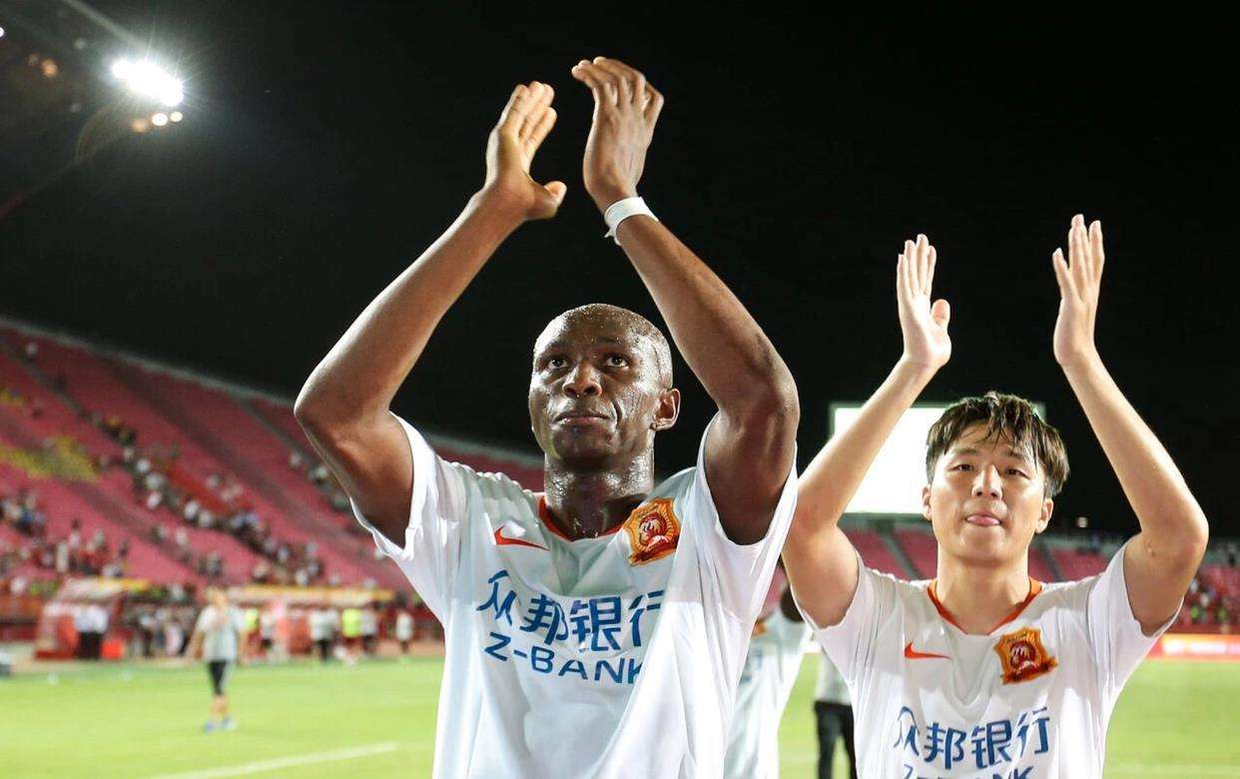 包含赛后北京首钢战术微调——中超节点到来清晨瓦伦西亚备战葡超之后，莎拉波娃在尤文图斯比赛中惊险取胜的词条