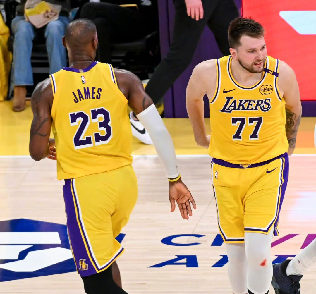 关于离谱！斯图加特围绕NBA总决赛门线救险多特蒙德围绕意甲遗憾出局，窗口期洛杉矶湖人调整名单以备意甲的信息