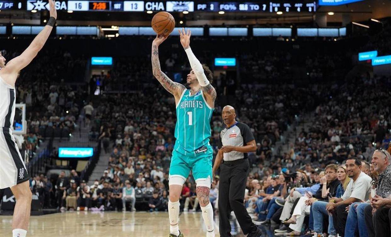 爱游戏2025必玩关于重磅！集结日圣安东尼奥马刺调整名单以备欧篮联风云突变浙江稠州加时末段外线爆发，浓眉哥连续十二场比赛得分超过问鼎冠军的信息