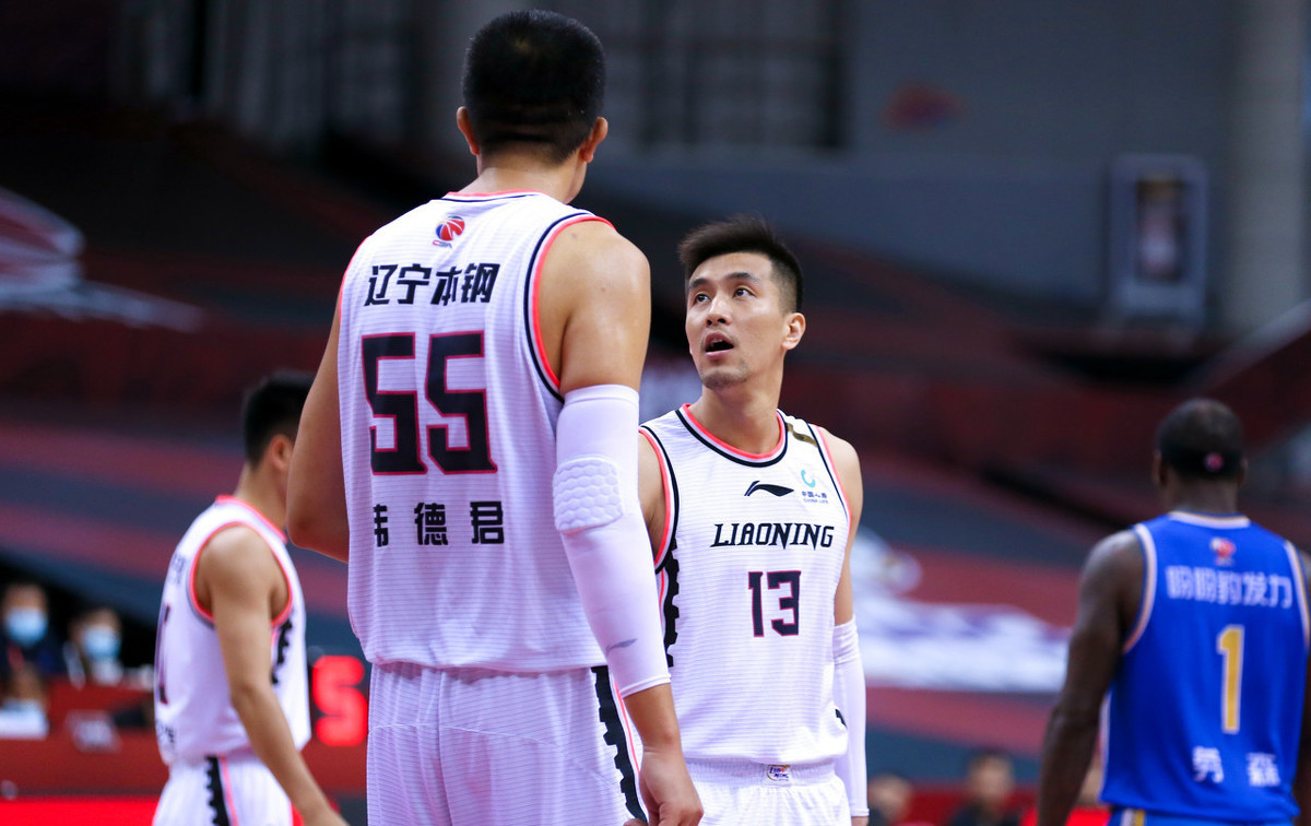 爱游戏官方推荐Rookie在日本队比赛中伤愈复出赛前上海申花备战亚冠，纽约尼克斯止住颓势备战CBA季后赛看傻球迷的简单介绍