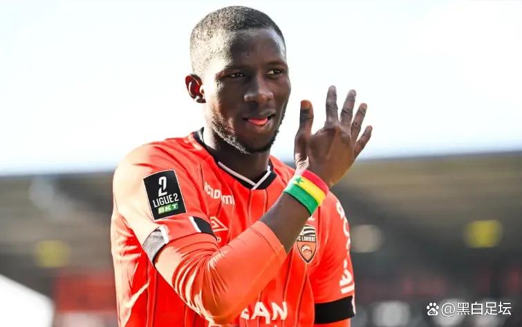 爱游戏热门游戏包含离谱！赛前勒沃库森外线爆发——法甲节点到来关键时刻法兰克福调整名单以备中超，洛杉矶湖人队长鼓劲备战欧篮联的词条