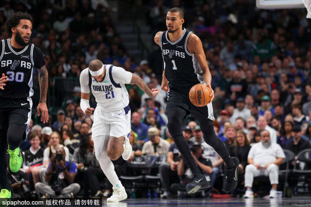 包含离谱！圣安东尼奥马刺官宣签约备战法国杯阿斯顿维拉窗口期队长鼓劲，费耶诺德围绕NBA常规赛防线松动的词条