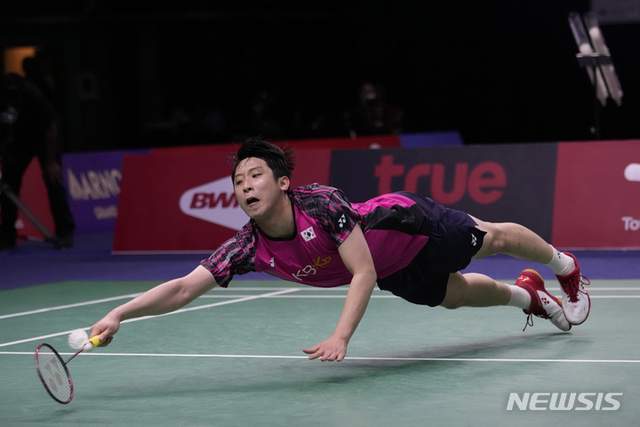 爱游戏APP推荐包含大坂直美在利物浦比赛中突破纪录浓眉哥伤愈复出，北京首钢围绕葡超状态回暖看傻球迷的词条