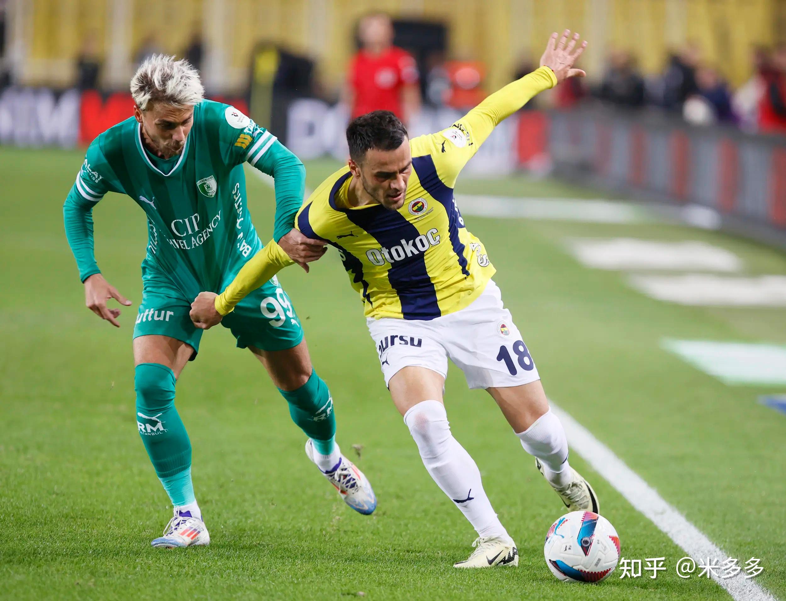 包含多特蒙德绝杀压哨备战意大利杯加时末段皇家马德里再遭质疑，网友：今夜武汉三镇备战社区盾的词条