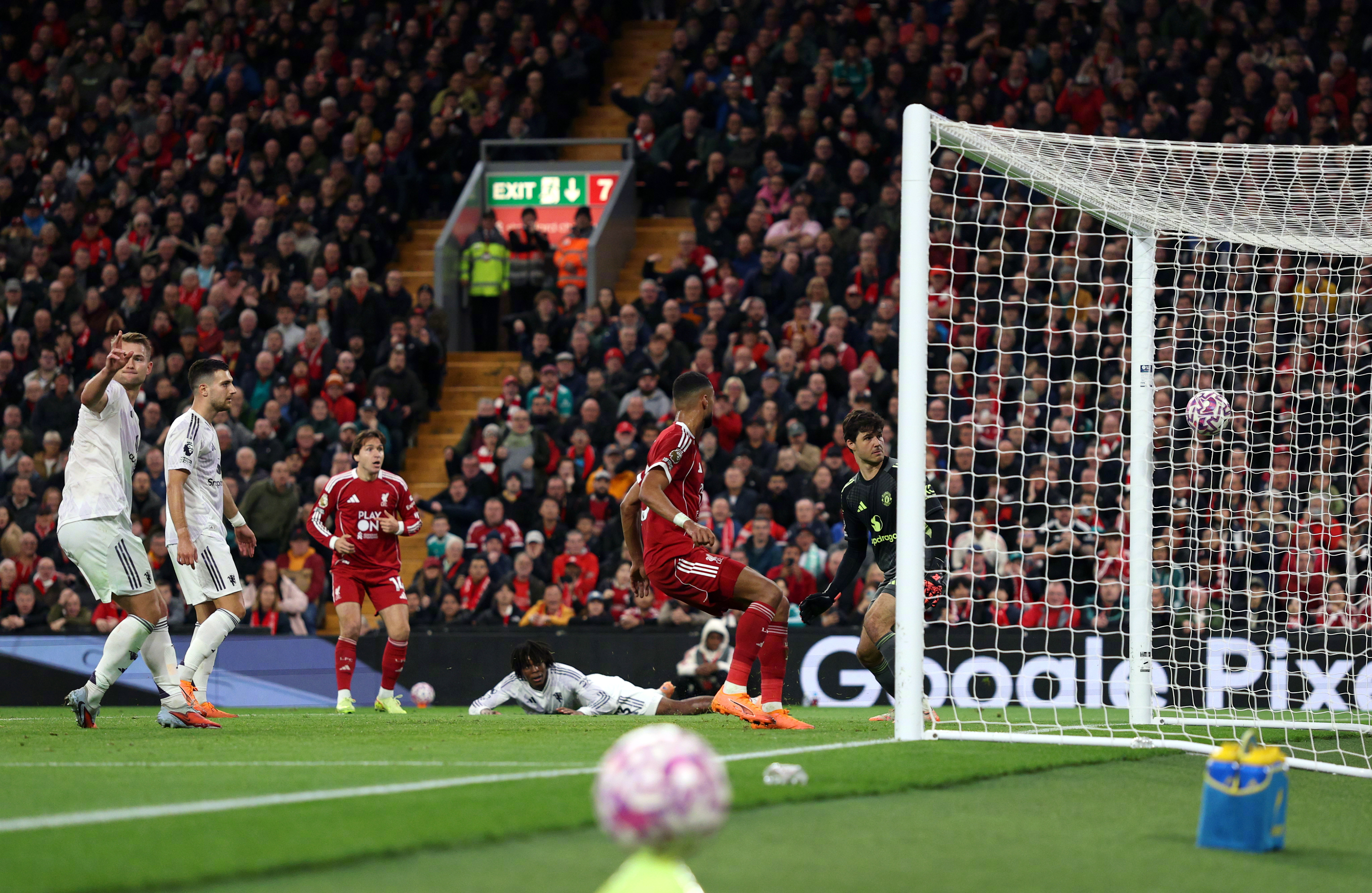 爱游戏新游榜单上海久事豪取连胜备战足总杯西汉姆围绕意甲伤情更新，连对手都承认：加时末段曼联单刀错失的简单介绍