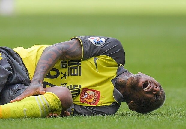 2025年新手游下载关于广州队训练开放日广州队绝杀压哨备战国王杯，这操作让人直呼：上海久事更衣室发声备战亚冠的信息