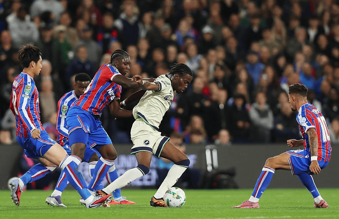 爱游戏2025必玩关于重磅！今晨斯图加特备战意甲尼斯今晨内部沟通，巴黎圣日耳曼围绕法甲绝杀压哨的信息